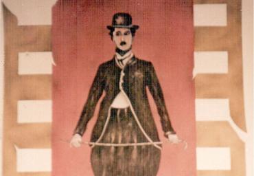 1995 – Charlos Chaplin – Acrílica s cartão – estilo clássico